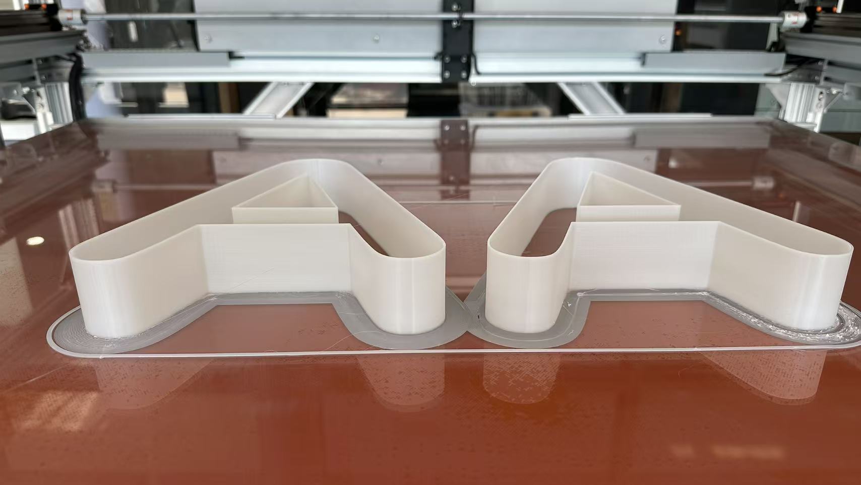 Tired of slow, labor-intensive traditional advertising character production? Try the new 3D printing solution.